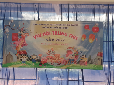 Vui hội trung thu của thầy và trò trường THCS Trần Bình Trọng năm 2022