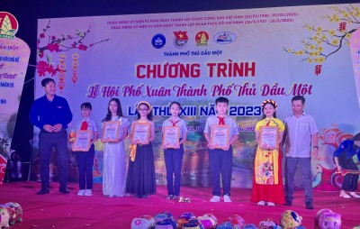 Trường THCS Trần Bình Trọng tham gia chương trình Lễ Hội phố xuân 2023